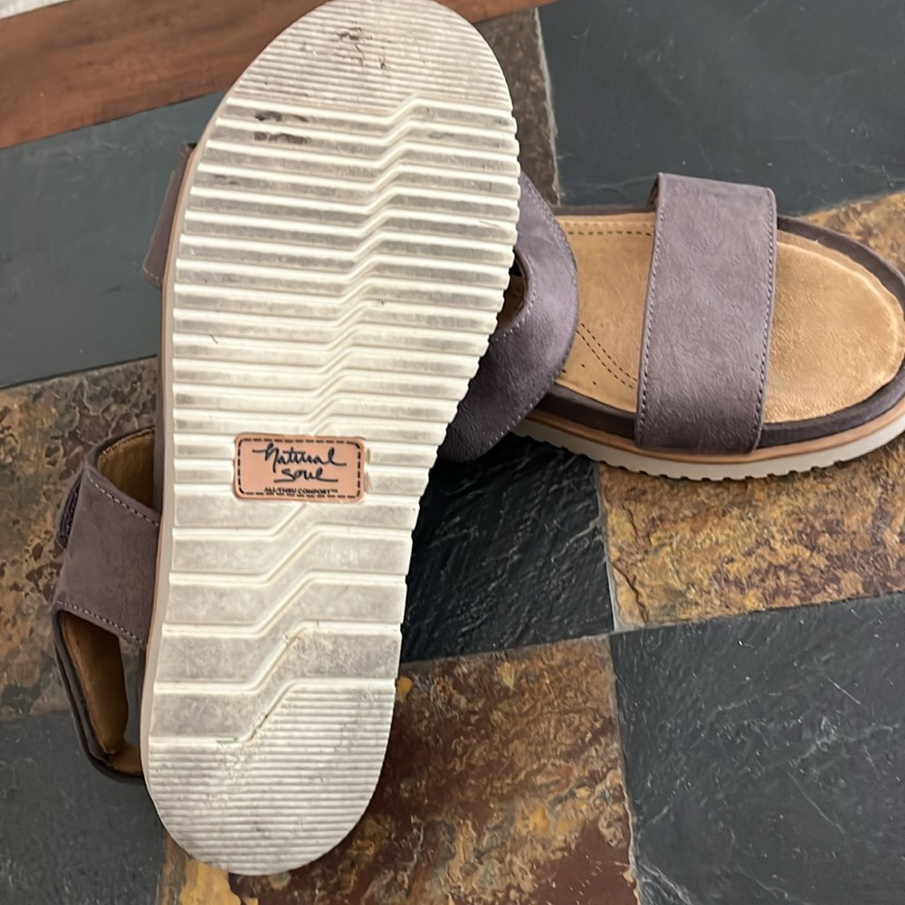 Natural Soul sandals, size 8.5, brown, Velcro enclosure. EUC - Picture 5 of 6